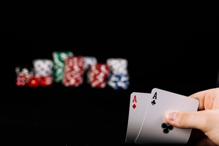 Tampilan aplikasi bem4d dengan menu sportsbook dan kasino langsung di layar beranda
